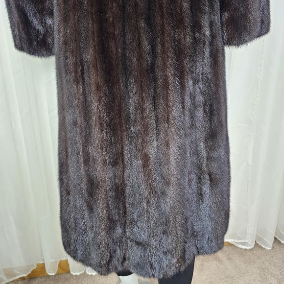 Authentic real mink fur coat deep chocolate brown small GORGEOUS! Long length - Picture 10 of 12